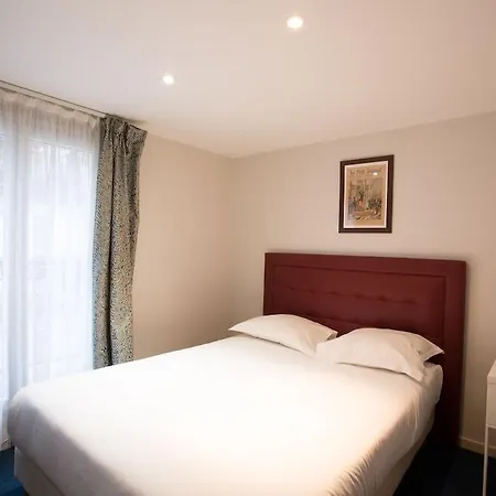 Hotel Savoy 2*